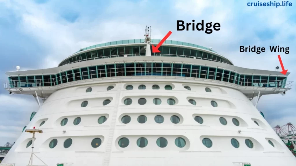 bridge cruiseship